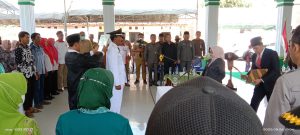 Bupati Munjidah Lantik Basuki Sebagai Kades Gebangbunder