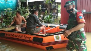 Danramil Kurun Kerahkan Anggota Pantau Wilayah Terdampak Banjir