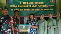 Peringati HUT TNI ke 77, Kodim Palangka Raya Melaksanakan Bakti Sosial Kerumah Anggota Yang Sakit