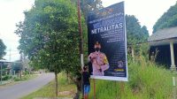 Polres Bangka Barat Pasang Sepanduk Himbauan Pilkades Di Tempat Strategis