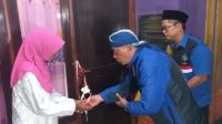 DPP OPSHID Serahkan Kunci Rumah Syukur Layak Huni Shiddiqiyyah, Ibu Sutrami Bersujud Syukur dan Ucapkan Terima Kasih Kepada OPSHID