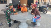 Kembali Babinsa Koramil 431-03/Kelapa melaksanakan Komsos di Desa Binaan
