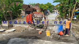 Di Duga Proyek di Desa Sumuragung Kecamatan Baureno Kabupaten Bojonegoro, Lagi lagi Langgar Aturan
