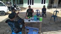 Babinsa Koramil 431-02/Muntok Komsos Dengan Warga Dusun 1 Tanjung Punai Desa Belo