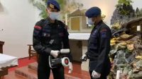 Polres Bangka Barat menurunkan Tim Jibom dari Sat Brimob Polda Kep.Babel Pastikan Natal Aman