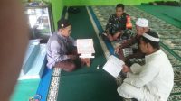 Ciptakan Kerukunan Antar Umat Beragama, Babinsa Koramil 431-01/Jebus Komsos Bersama Tokoh Agama