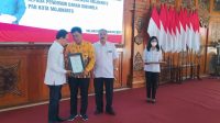 PENGANUGRAHAN LANCANA DAN PIAGAM DDS 75 KALI TAHUN 2023 OLEH IBU WALIKOTA MOJOKERTO