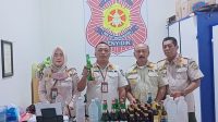 Satpol PP Gelar Barang Bukti Operasi Peredaran Minuman Keras, Dari Informasi Masarakat