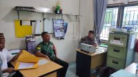 Babinsa Koramil 431-03/Kelapa Komsos Bahas Kenaikan Harga Sembako, Akibat Pasokan Terganggu Karena Cuaca Buruk