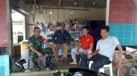 Komsos Babinsa Koramil 431-03/Kelapa di Desa Mancung Bahas Tentang Keamanan dan Ketertiban