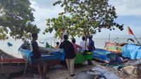 Personil Sat Polairud Polres Bangka Barat Melaksanakan Patroli Perairan dan Sampaikan Himbauan