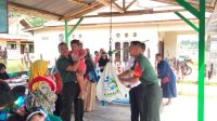 Danpos Tempilang, Peltu Hermanto Bersama Babinsa Monitoring Giat Posyandu di Wilayah Binaan