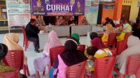 Juamat Curhat, Warga Desa Topeng Curhat Banyak Beredarnya Pesan Berantai Isu Penculikan , Ini Himbauan Kasat Binmas Polres Lamongan