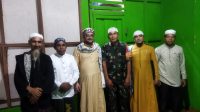 Jalin Silaturahmi Babinsa Koramil 1016-03/Sepang Hadiri Peringatan Isra Mi’raj di Masjid Al-Ikhlas Kampuri