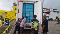 Satpolairud Polres Bangka Barat Periksa Kendaraan Keluar Pulau Bangka Terkait Dugaan isu Kasus Penculikan Anak dan Penjualan Organ Manusia
