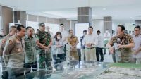 Bupati Gresik Dampingi Kapolda Jawa Timur Tinjau Kawasan JIIPE