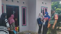 Peduli Permasalahan Stunting,Babinsa Koramil 431-02/Mentok Komsos Bersama Bidan dan Para Kader Desa Berang