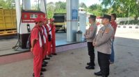 Kepolisian Sektor Simpang Teritip Menggelar Kegiatan Himbauan di SPBU Sp. Ibul