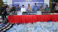 Ribuan Botol Miras Dan Kenalpot Brong Dari Hasil Oprasi Pekat, Akan Di Musnakan Polres Gresik