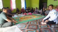 Kembali Babinsa Koramil 431-02/Mentok melaksanakan Komsosndi desa binaan