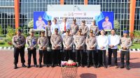 Kapolres Gresik Berikan Reward Bagi anggota yang Berprestasi