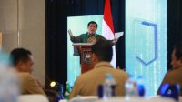 Sekjen Kemendagri: Sulit Cari Pekerjaan di Desa Akibatkan Camat Kehilangan Penduduk 