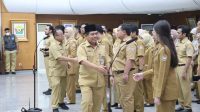 Lantik 121 Pejabat Fungsional, Sekjen Kemendagri: Lakukan Kinerja Terbaik dengan Kreasi 