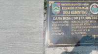 Gak Bahaya Tah..? Belum Lama Selesai Dikerjakan Bangunan Rabat Beton di Desa Kebontemu Rusak