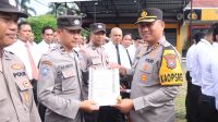 63 Anggota Terima Penghargaan dari Kapolres Blitar Kota, Berprestasi Ungkap Kasus Hingga Kinerja Cemerlang