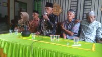 Sedekah Desa Pengampon, Kabuh, ,Jombang. berlangsung Semarak dengan arak-arakan tumpeng dan hasil bumi