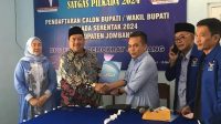 H Warsubi SH Msi Ketua Asosiasi Kepala Desa (AKD) Jombang resmi mendaftarkan diri sebagai bakal calon Bupati Jombang, melalui penjaringan Partai Demokrat