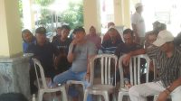 Demo di balai desa bandarkedung mulyo tidak menemukan titik terang membuahkan rasa kekecewaan warga