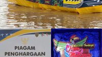 Korem 102/Pjg Raih Juara Favorit Kapal Hias FIMB