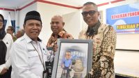 Perumda Tirta Kanjuruhan Berikan Penghargaan Cindramata
