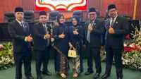 M. Syarif Hidayatulloh Bersama 5 Anggota Dewan Dari Partai Demokrat Terpilih Resmi Dilantik Sebagai Anggota DPRD Kabupaten Jombang Masa Jabatan 2024 – 2029