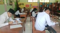 Terkesan Diam Diam dan Tertutup Pelaksanaan Ujian Tulis Pengisian Perangkat Desa ( Parades ) Desa Kauman Kecamatan Baureno
