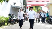 Cabup Kediri Mas Dhito dan Istri Nyoblos di TPS 010 Sukorejo