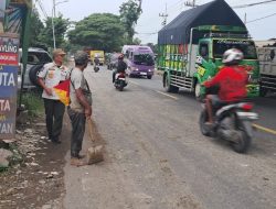 Tanah Galian Tercecer di Jalan Domas, Satpol PP Stop Proyek Urukan di Gresik Selatan