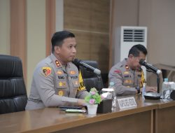 Tingkatan Kualitas Pelayanan, Kapolres Kediri Beri Pengarahan Bhabinkamtibmas dan Polisi RW