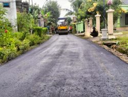 Pemerintah Desa Sidomulyo Bangun Jalan Aspal Hotmix . Di Dusun Sindon