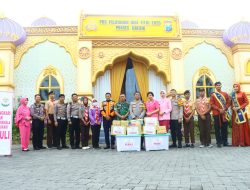 Kapolres Gresik Dampingi Kunjungan Kerja Kapolda Jatim dalam Rangka Ops Ketupat Semeru 2025 ke Pos Pelayanan Bunder