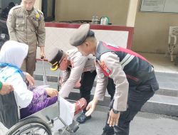 Rasa Aman, Kehadiran Polres Kediri Kawal Keberangkatan Jamaah Haji Kloter Pertama Tahun 2025