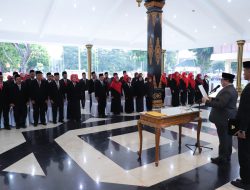 Bupati Jombang Lantik 97 Kepala Sekolah, Tegaskan Kepemimpinan Berbasis Keteladanan dan Integritas