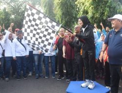 Bangkitkan Kebiasaan Hidup Sehat, Cabdin Provinsi Jatim Wilayah Kediri Menggelar Jalan Sehat