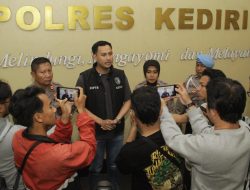 Maraknya Peredaran Miras di Kediri, Dua Pemandu Lagu Tumbang di Cafe AR