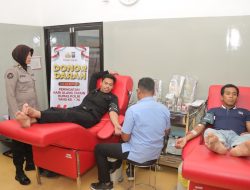 HUT ke-74 Humas Polri, Polres Kediri Ajak Masyarakat Berbagi Lewat Donor Darah