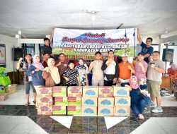 Peduli Erupsi Gunung Semeru, Paguyuban Lurah Kecamatan Gresik Salurkan Bantuan