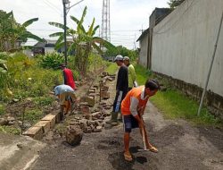 MENUJU KAMPUNG MANDIRI, WARGA KAMPUNG TOWER BENAHI SANITASI