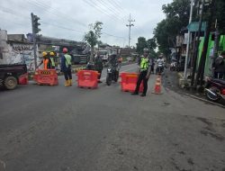 Empat Hari Ditutup, Jalan Suparjan Mangun Wijaya Tak Bisa Dilalui Kendaraan