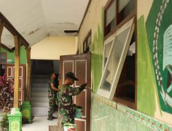 TMMD ke-127 Sentuh Sekolah Swasta, Satgas Cat Ulang MI Al Munir di Puncu Saat Ramadan